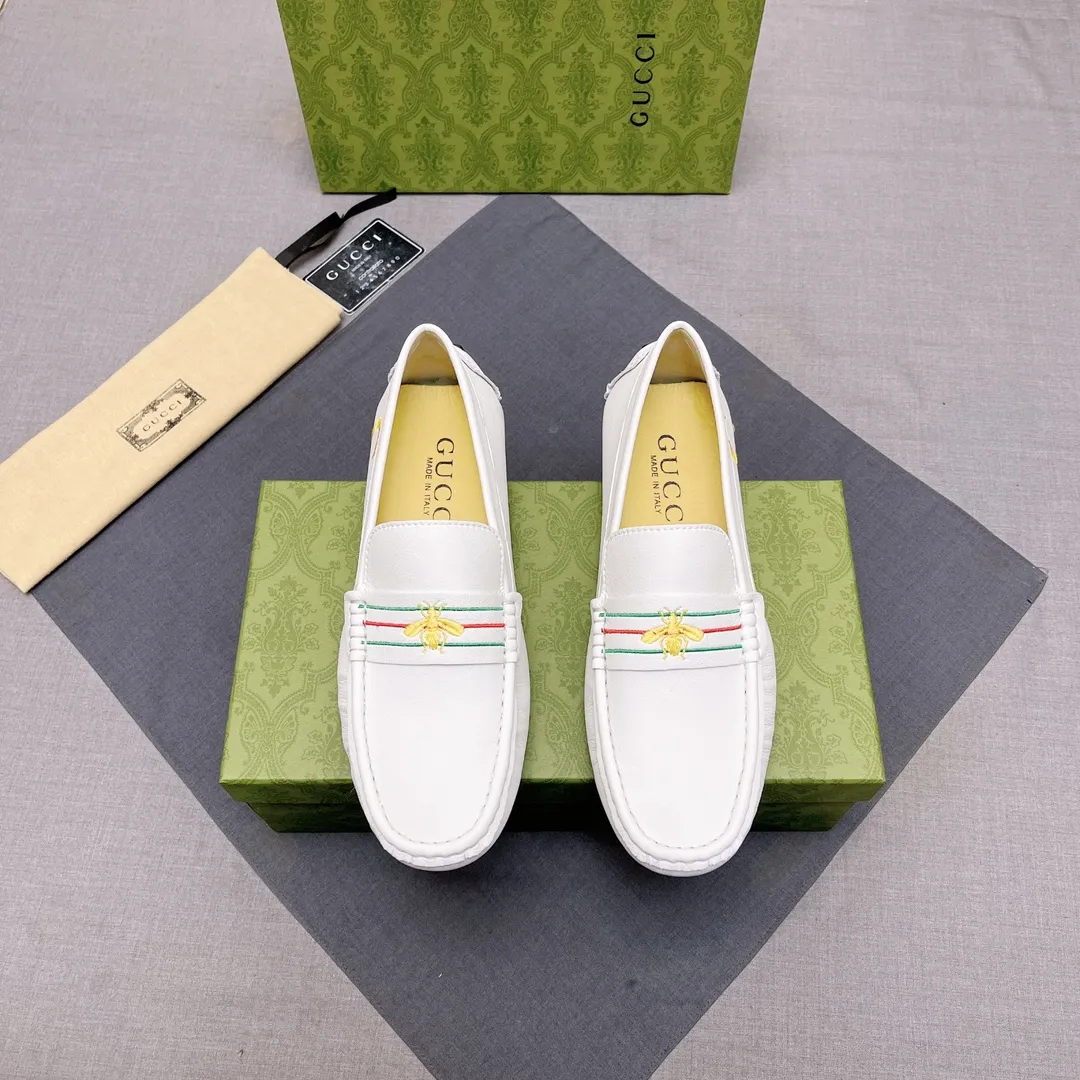 p400 GUCCI, Gucci official flagship store original casual beanie shoes ~ Four Seasons Trendy Shoes 👟》New version at the counter, Gucci 1:1 high-quality workmanship, upper: imported pebbled calfskin, genuine sweat-absorbent pigskin lining, fashionable lazy business style design, casual loafers, running shoes are perfect for young people. British fashion boots 😍 Equipped with original raw rubber wear-resistant outsole, absolutely high-end and classy, ​​suitable for drivers only 🚗 A must-have for fashionable men, standard code 37-45 No. 071